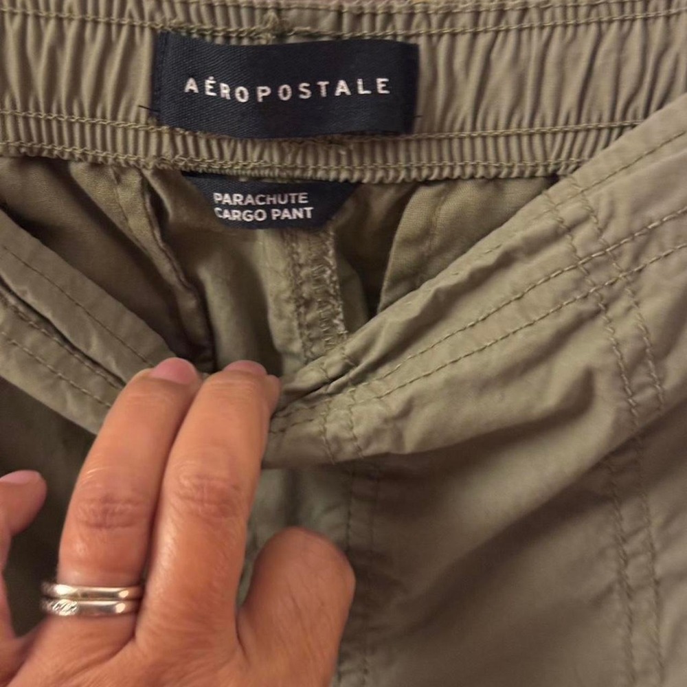 NWT parachute pants sz M - Picture 2 of 5